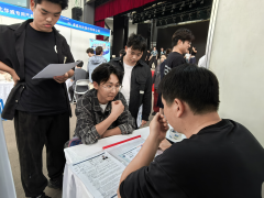 确保岗亭需高校专业设置高度契合